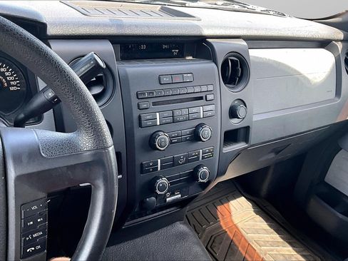 Used 2013 Ford F150 XL w/ Mid Equipment Group RWD image 6
