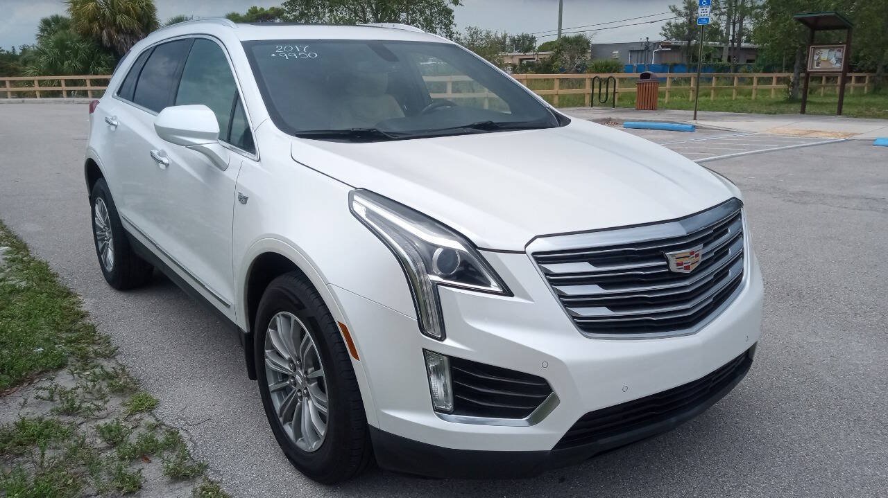 Used 2017 Cadillac XT5 Luxury FWD image 4