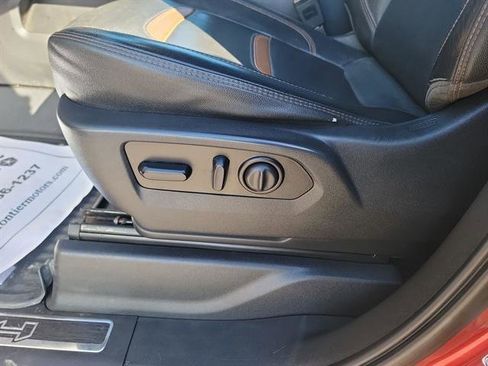 Used 2023 GMC Sierra 2500 AT4 w/ AT4 Preferred Package image 12