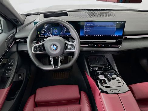 Used 2025 BMW 530i w/ M Sport Package image 23