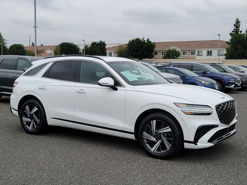 Certified 2026 Genesis GV70 3.5T Sport Advanced AWD/4WD image 26