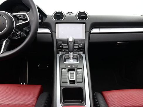 Certified 2025 Porsche 718 Boxster S RWD image 10