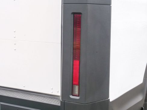 Used 2024 Chevrolet Brightdrop 600 w/ Commercial Equipment Package AWD/4WD image 10