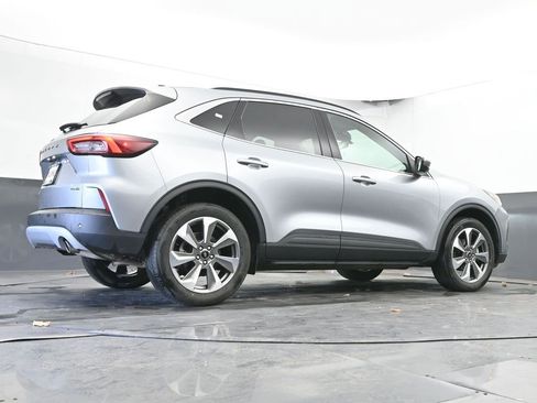 Used 2024 Ford Escape Platinum image 50