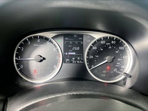 Used 2020 Nissan Kicks S FWD image 20