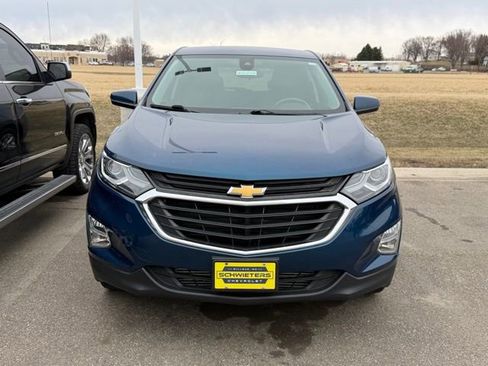Used 2020 Chevrolet Equinox LT image 2