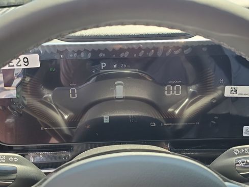 New 2026 Kia Carnival EX FWD image 34
