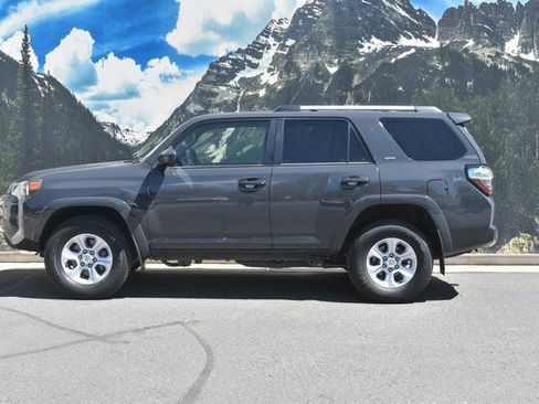Used 2024 Toyota 4Runner SR5 AWD/4WD image 7