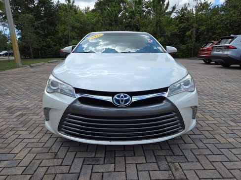 Certified 2016 Toyota Camry XLE FWD image 2
