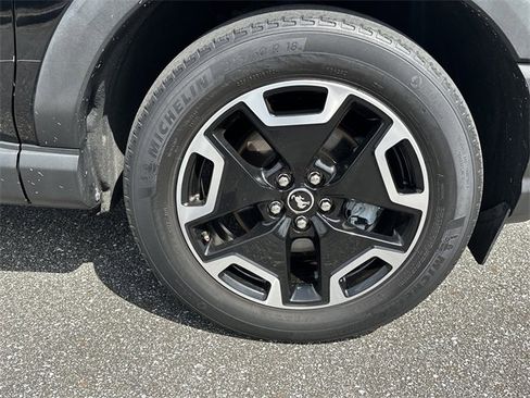 Used 2021 Ford Bronco Sport Outer Banks w/ Outer Banks Package (96D) image 14