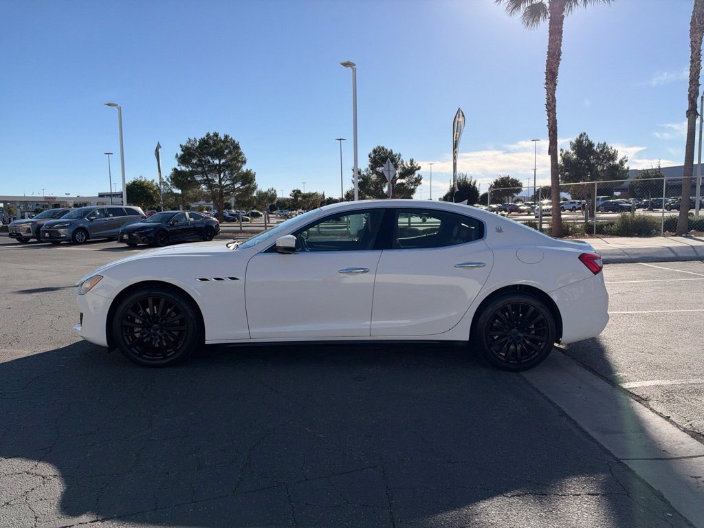 Used 2018 Maserati Ghibli RWD image 2