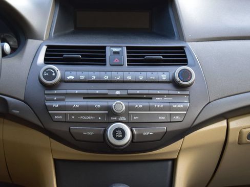 Used 2009 Honda Accord LX-P image 27