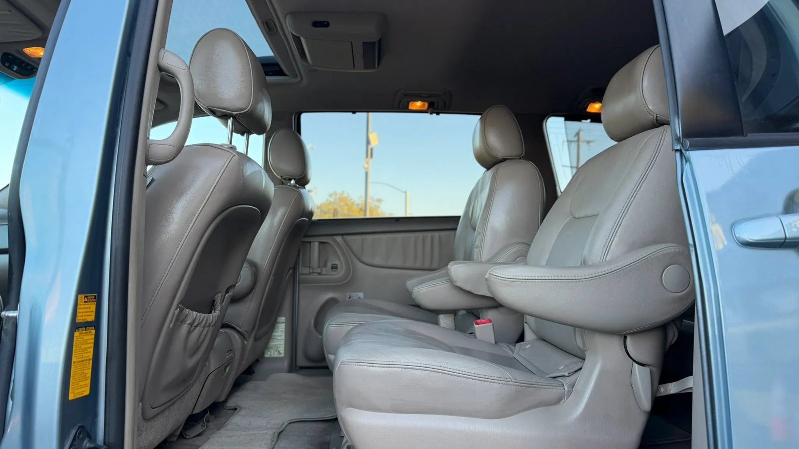 Used 2008 Toyota Sienna XLE w/ Towing Prep Pkg FWD image 11