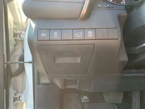 Used 2023 Toyota Camry SE w/ Convenience Package FWD image 31