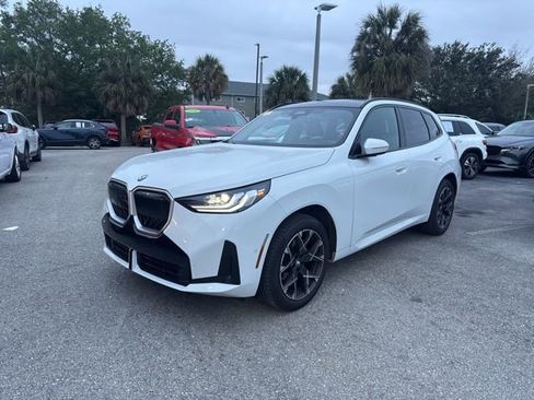 Used 2025 BMW X3 xDrive30i image 4