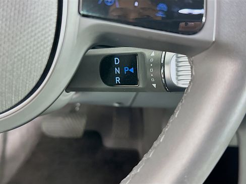 Used 2024 Hyundai Ioniq 5 SE image 24