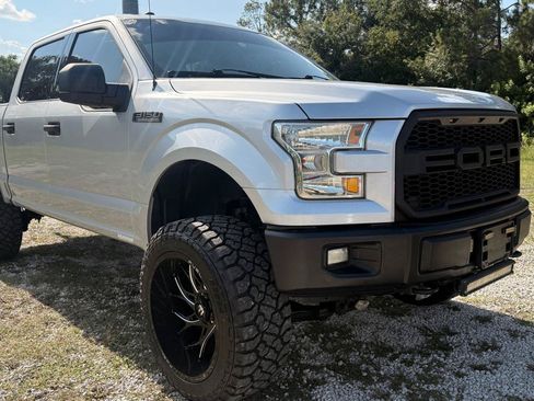 Used 2017 Ford F150 XLT AWD/4WD image 8