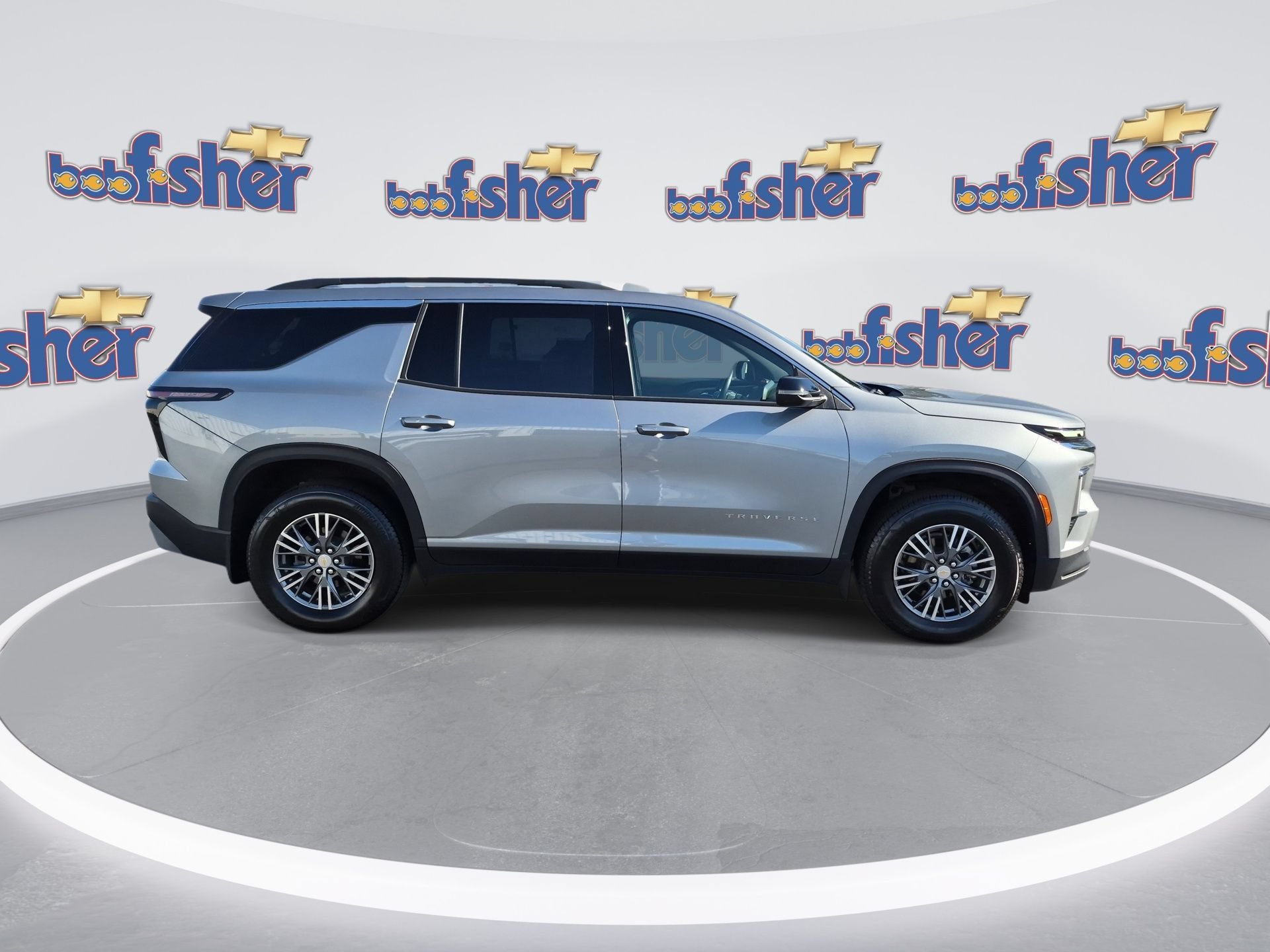 Certified 2026 Chevrolet Traverse LT w/ LPO, Floor Liner Package AWD/4WD image 2