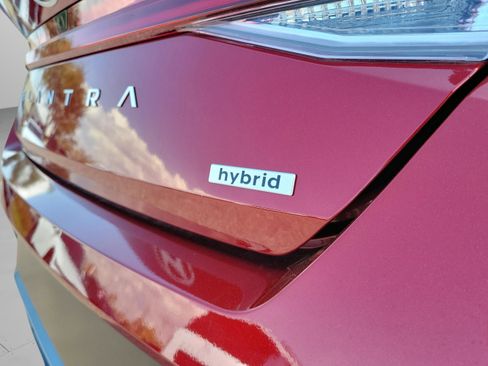 New 2026 Hyundai Elantra Limited image 33