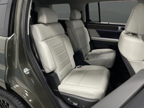 Used 2024 Hyundai Santa Fe Calligraphy image 32