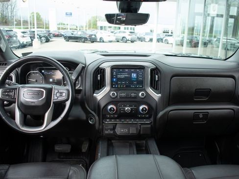 Used 2023 GMC Sierra 3500 Denali w/ Denali Ultimate Package AWD/4WD image 12