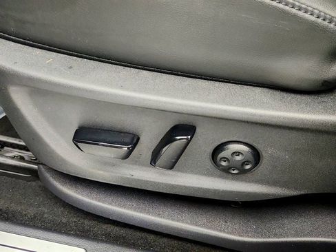 Used 2023 Nissan Ariya AWD image 10