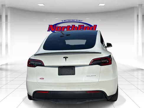 Used 2021 Tesla Model Y Performance AWD/4WD image 4