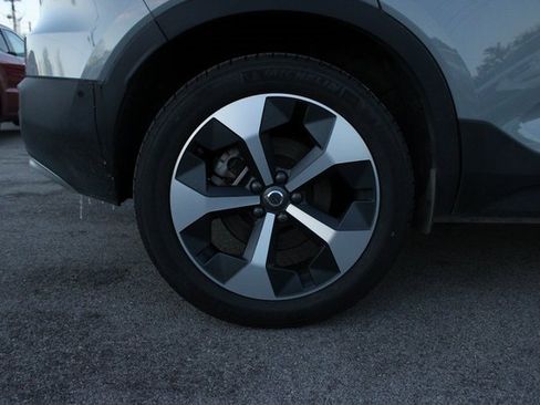 Used 2025 Volvo XC40 B5 Plus image 45