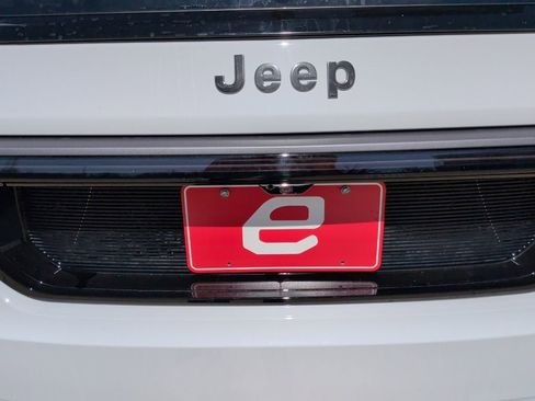New 2026 Jeep Grand Wagoneer L Limited AWD/4WD image 55