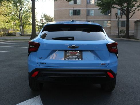 Used 2024 Chevrolet Trax RS image 8