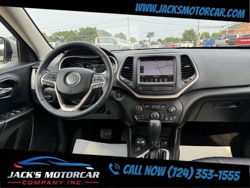 Used 2016 Jeep Cherokee Limited AWD/4WD image 36