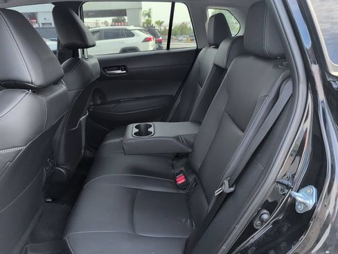 Certified 2024 Toyota Corolla Cross XLE FWD image 9