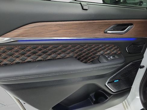Used 2025 Jeep Grand Cherokee L Summit w/ Advanced Protech Group IV AWD/4WD image 10