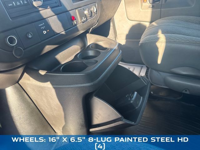 Used 2017 Chevrolet Express 3500 RWD image 26