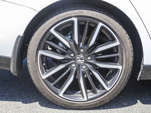 Used 2023 Honda Accord Touring image 12