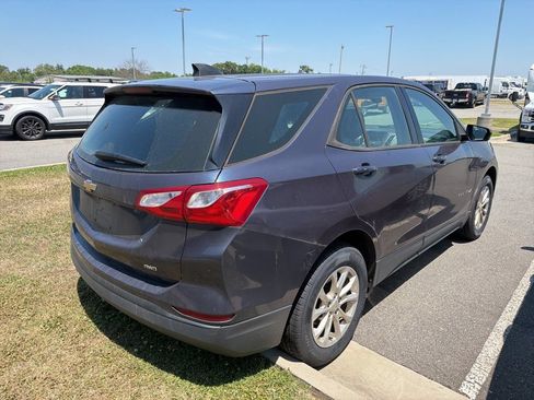 Used 2019 Chevrolet Equinox LS AWD/4WD image 4