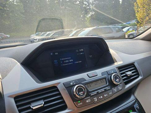 Used 2016 Honda Odyssey EX-L image 29