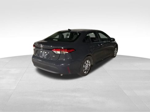Used 2024 Toyota Corolla LE image 6