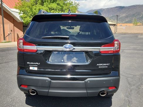 Used 2022 Subaru Ascent Limited image 11