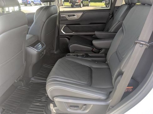 Used 2025 INFINITI QX80 Luxe AWD/4WD image 31