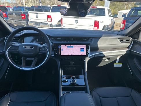 New 2026 Jeep Grand Cherokee L Limited AWD/4WD image 13