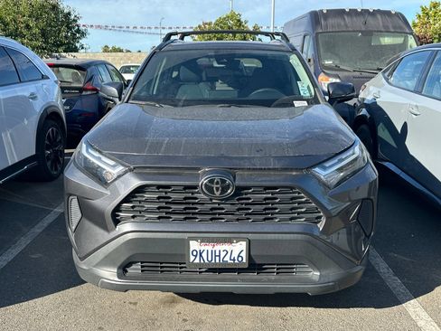 Used 2023 Toyota RAV4 XLE w/ Convenience Package FWD image 3