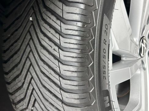 Used 2021 Volkswagen Atlas SE image 32