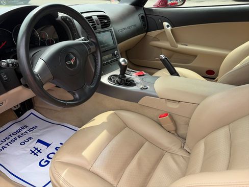 Used 2007 Chevrolet Corvette Convertible w/ Preferred Equipment Group RWD image 11