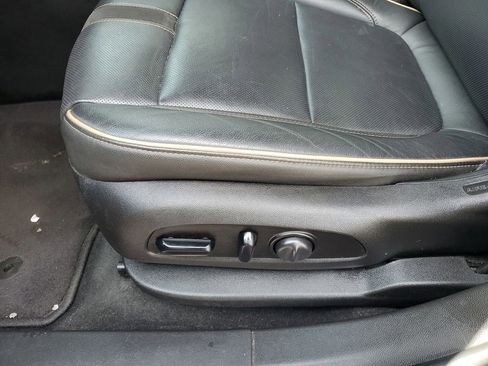 Used 2019 Chevrolet Blazer Premier w/ Driver Confidence II Package image 6