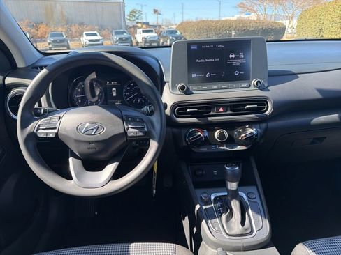 Used 2022 Hyundai Kona SE w/ Cargo Package image 26