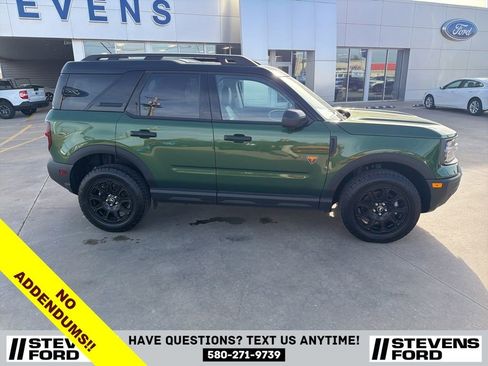 Used 2025 Ford Bronco Sport Badlands image 3