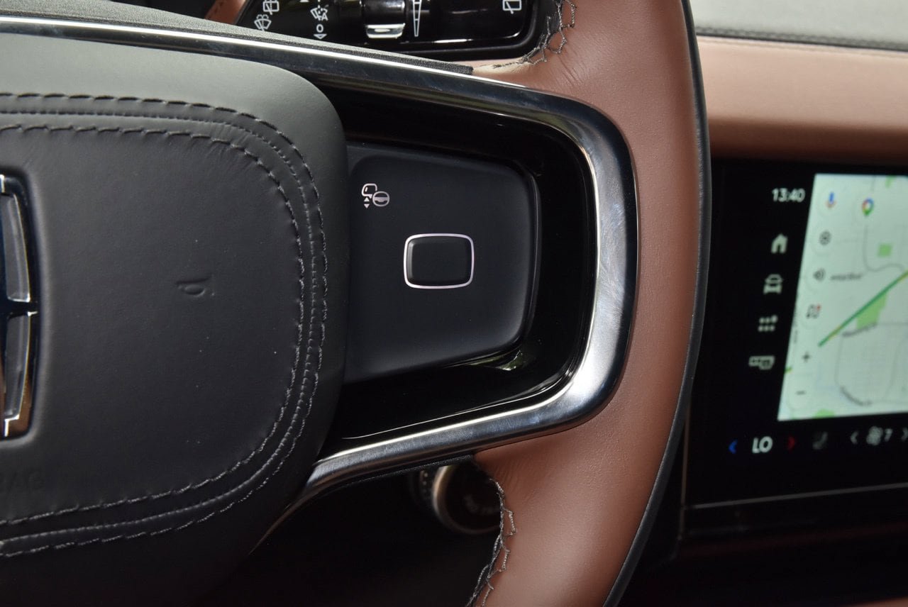New 2026 Lincoln Navigator Reserve AWD/4WD image 25