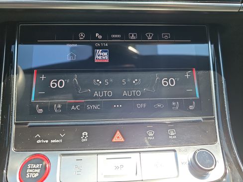 Used 2025 Audi S8 AWD/4WD image 22