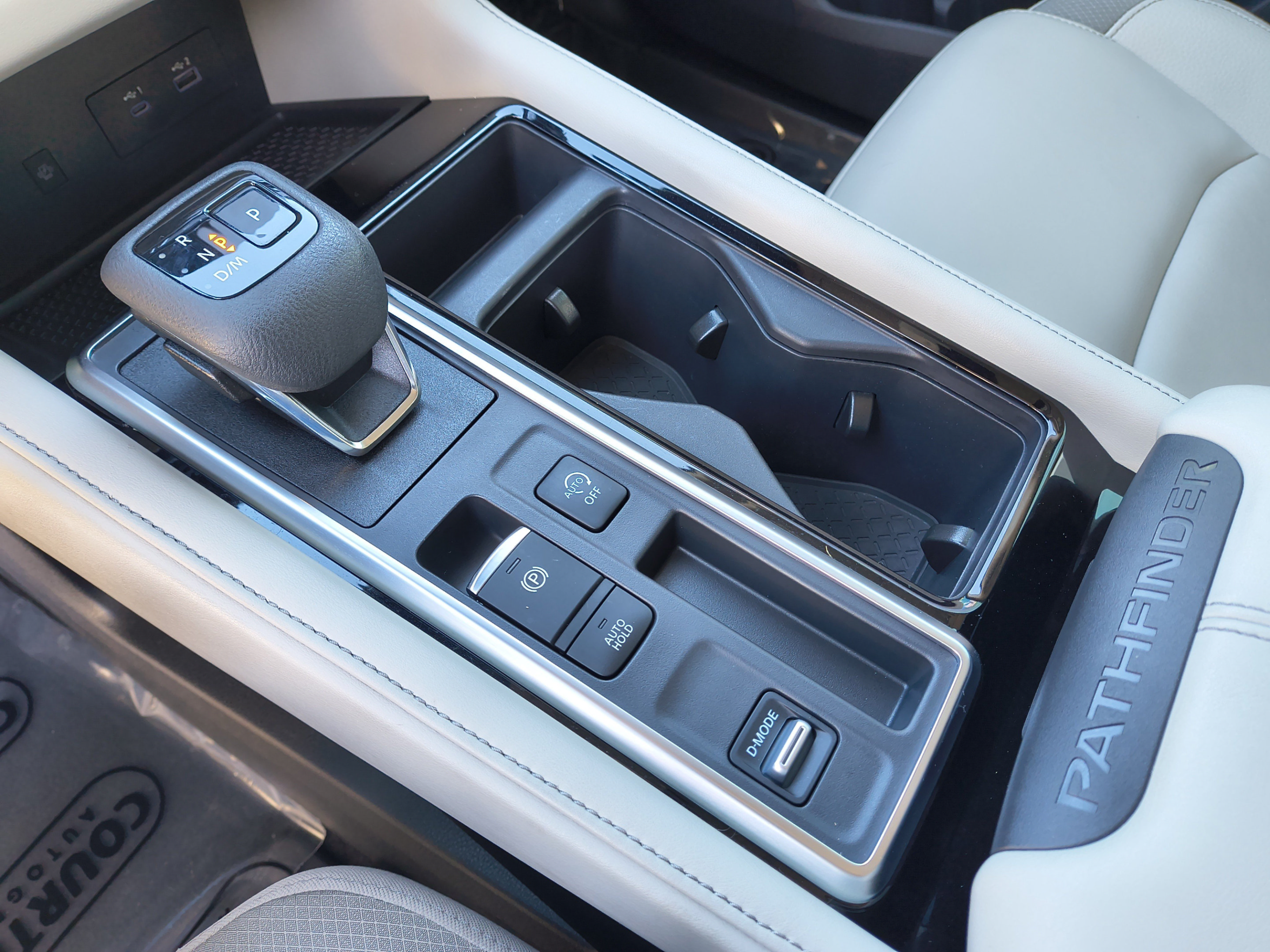 Certified 2023 Nissan Pathfinder SL w/ SL Premium Package FWD image 30